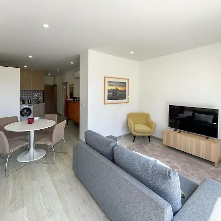 Brito Capelo Terrace T1 - 5 Guests * Matosinhos